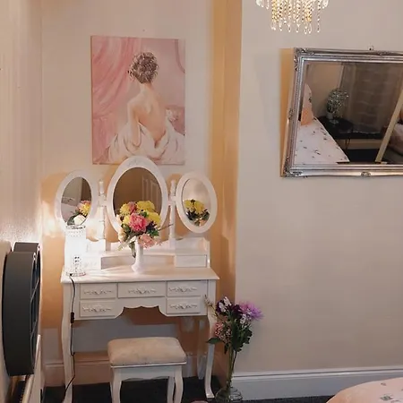 Elegant And Central Two Bedrooms House Bristol Exterior photo