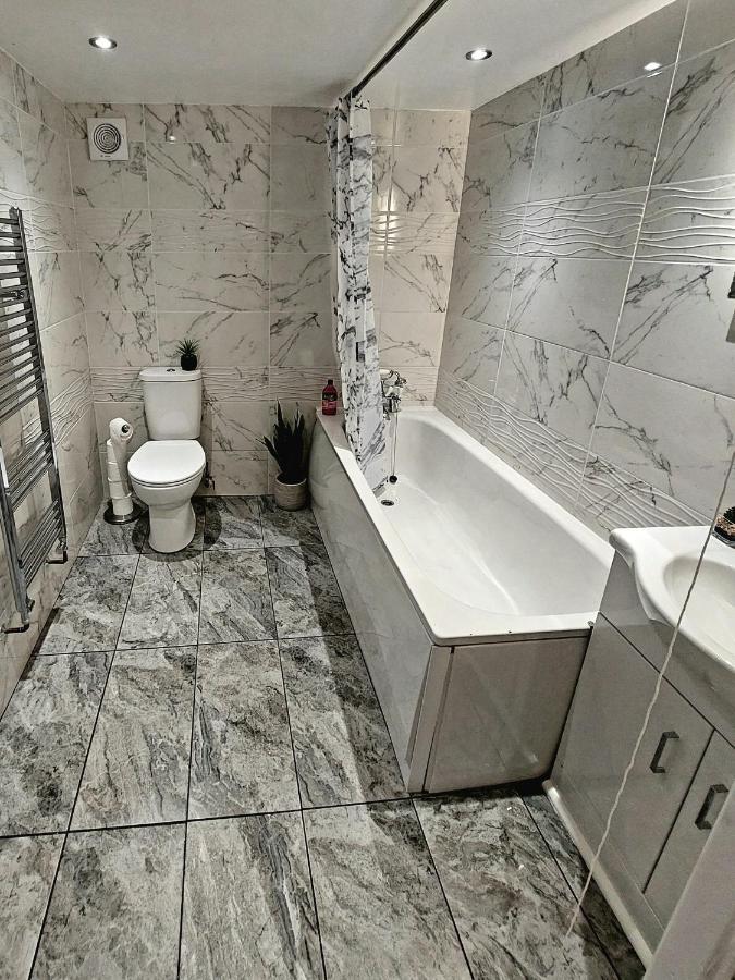Elegant And Two Bedrooms House