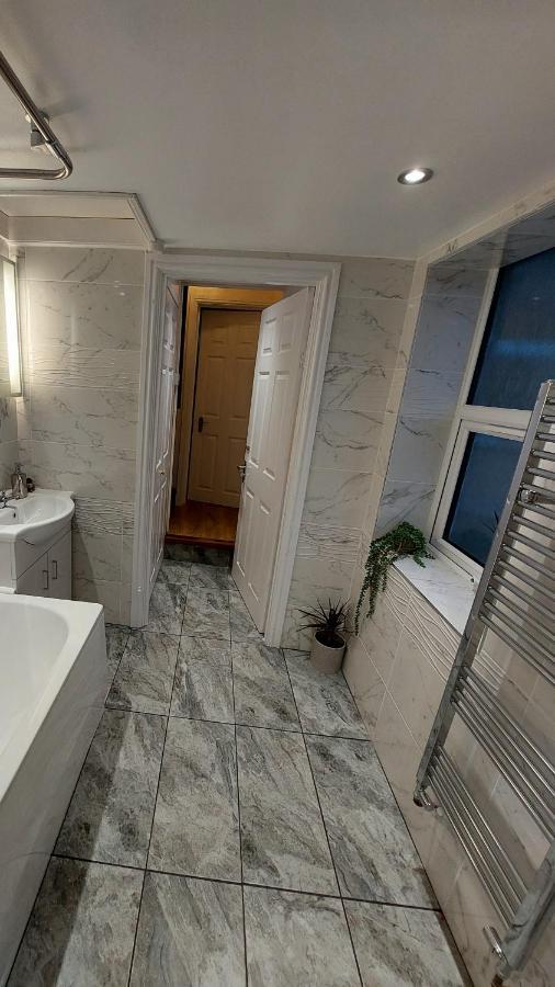 Apartment Elegant And Two Bedrooms House *