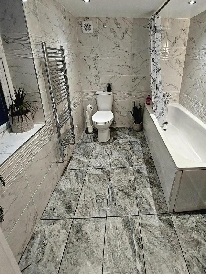 Apartment Elegant And Two Bedrooms House *